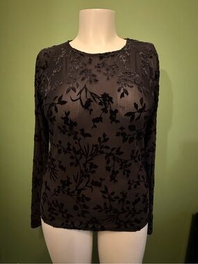 Reitmans Black Floral Burnout Long-Sleeve Top